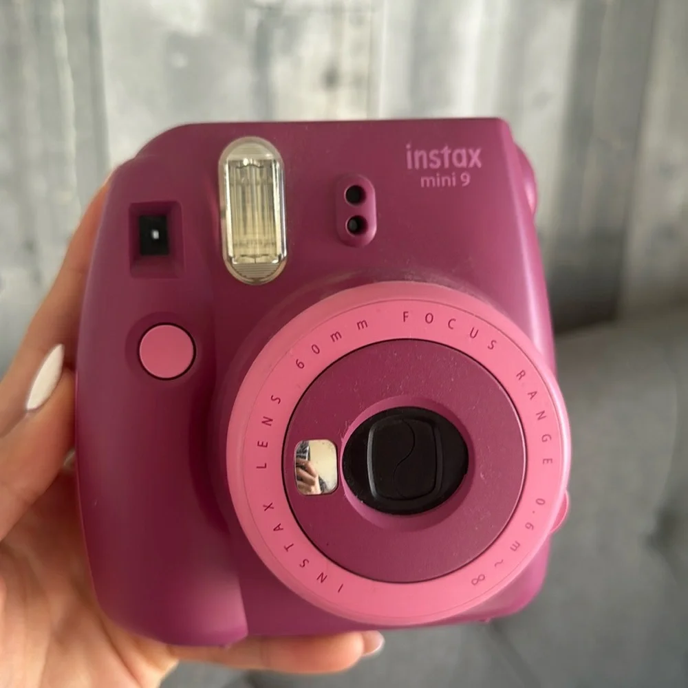 Fujifilm instant camera + case/bag